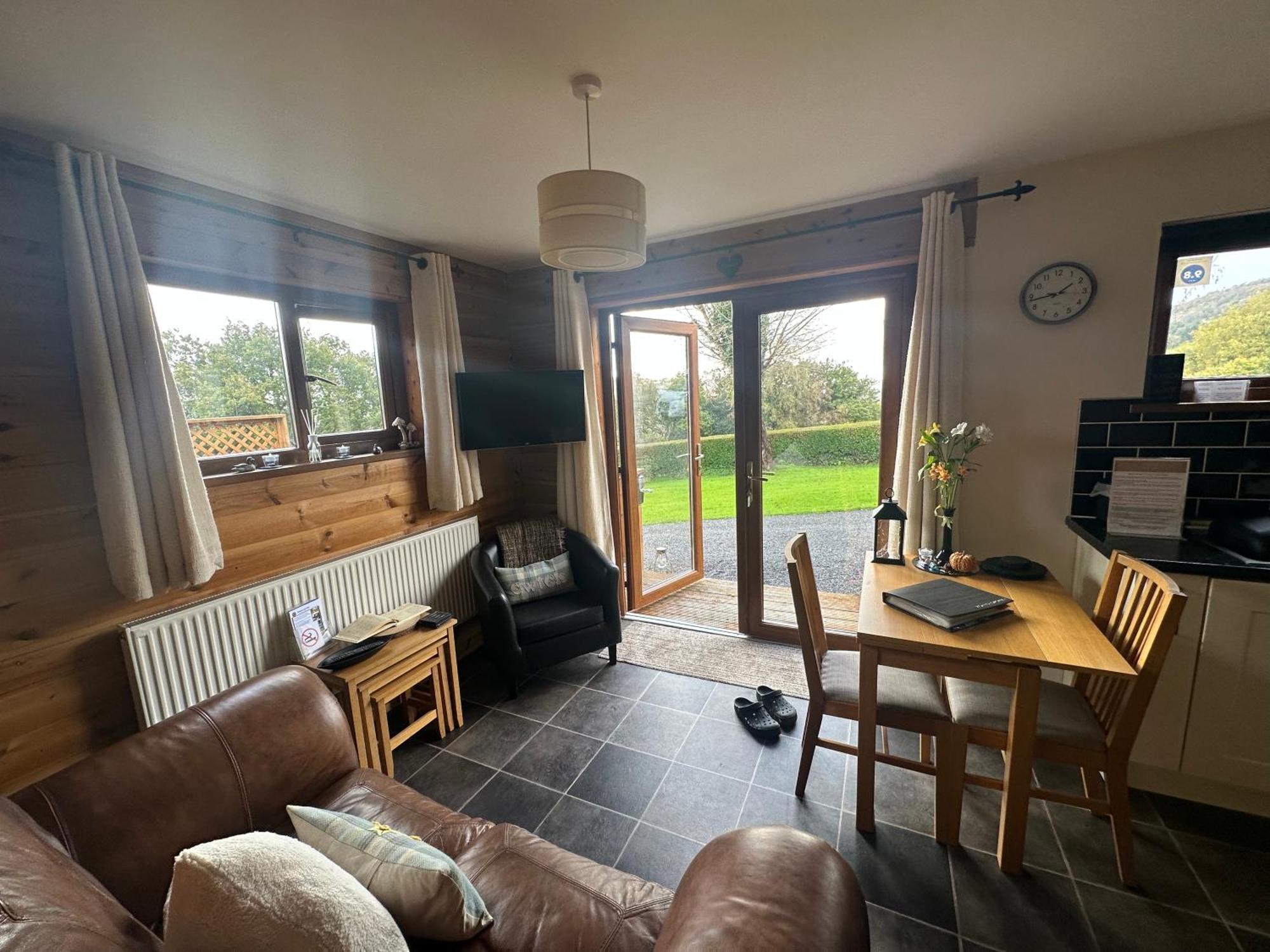 Swansea Log Cabin Pontardawe Buitenkant foto