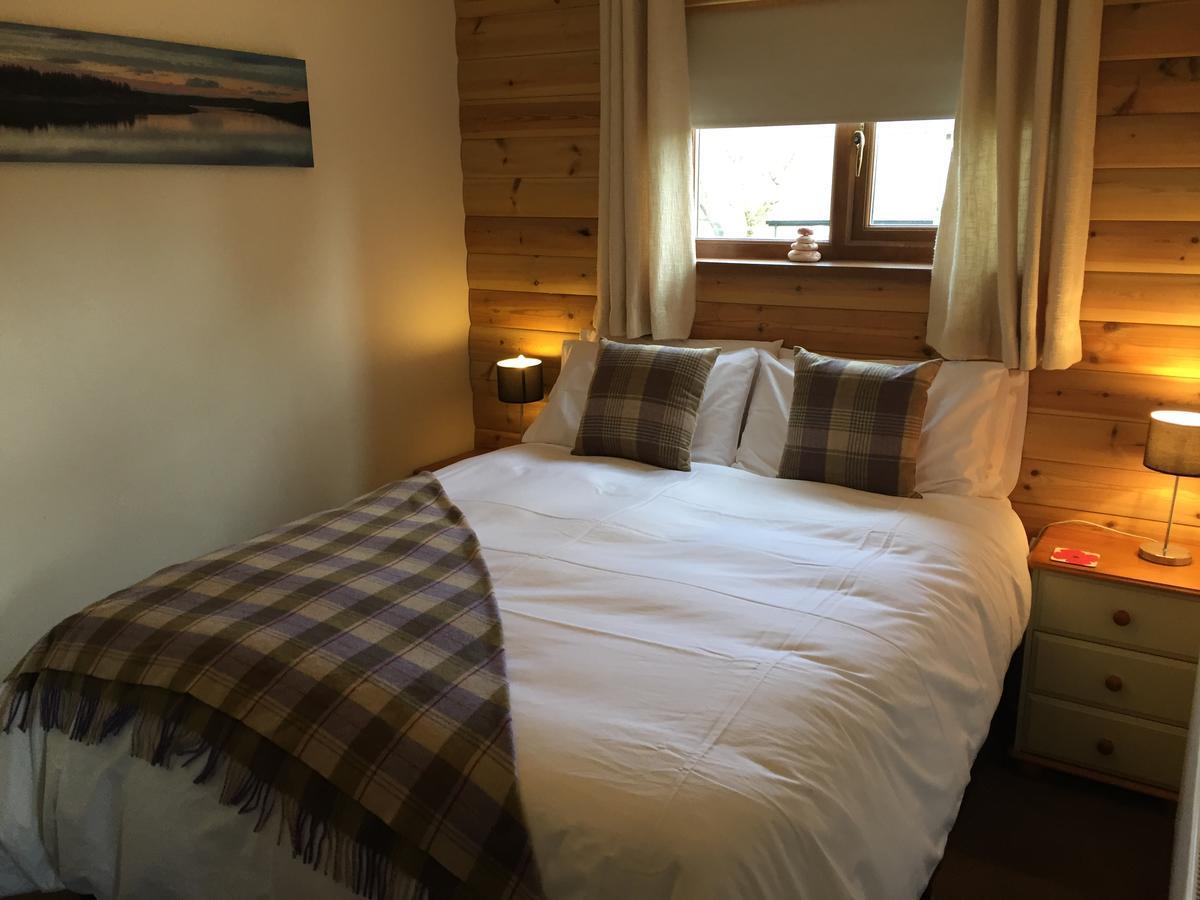Swansea Log Cabin Pontardawe Buitenkant foto